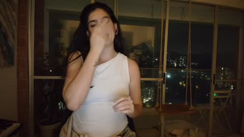 Snapshot of hollyshit_ chatting on April 28, 2026, 2:27 am hollyshit_ online show from April 28, 2026, 2:27 am