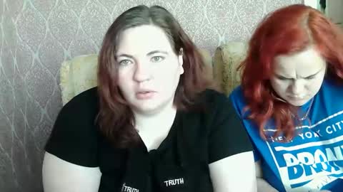 Snapshot of hollyxeva chatting on May 14, 2026, 9:05 am HollyXEva online show from May 14, 2026, 9:05 am