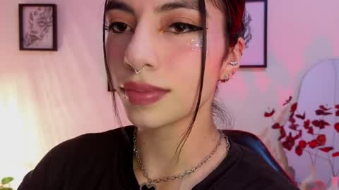 holly online show from April 16, 2026, 12:33 am