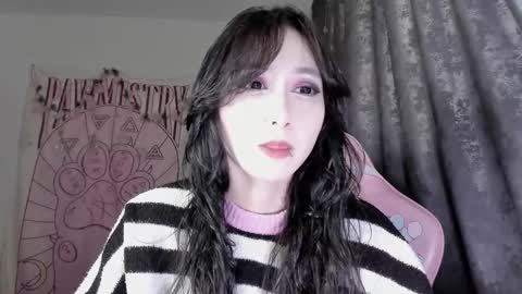 Snapshot of holy420loly chatting on September 20, 2025, 5:36 pm Ho Lee Sheet online show from September 20, 2025, 5:36 pm