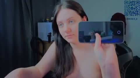 Snapshot of holy_kveta chatting on June 10, 2026, 2:45 am Kviki online show from June 10, 2026, 2:45 am
