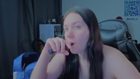 Snapshot of holy_kveta chatting on June 11, 2026, 2:53 am Kviki online show from June 11, 2026, 2:53 am