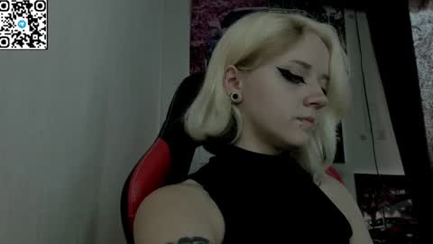 holy_mistresss online show from July 28, 2026, 11:17 am