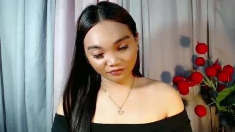 Snapshot of holy_shine chatting on March 18, 2026, 9:45 am Bella online show from March 18, 2026, 9:45 am