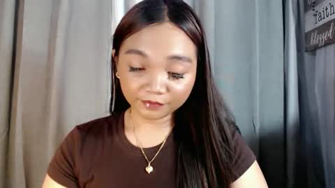 Snapshot of holy_shine chatting on March 27, 2026, 6:40 pm Bella online show from March 27, 2026, 6:40 pm