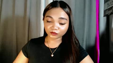 Snapshot of holy_shine chatting on April 1, 2026, 2:01 am Bella online show from April 1, 2026, 2:01 am