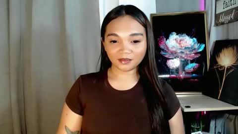 Snapshot of holy_shine chatting on May 9, 2026, 7:08 pm Bella online show from May 9, 2026, 7:08 pm