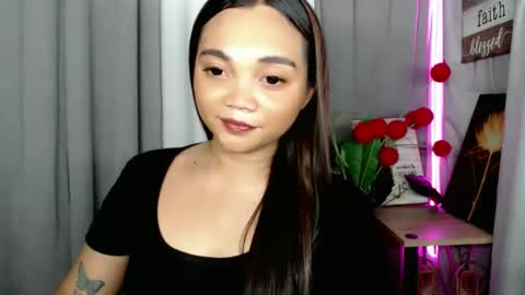 Snapshot of holy_shine chatting on May 25, 2026, 3:45 am Bella online show from May 25, 2026, 3:45 am