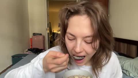 dori not holy get my tg channel with link from description under last photo online show from February 26, 2025, 9:21 am