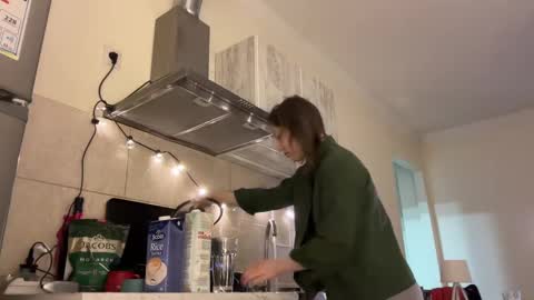 dori not holy get my tg channel with link from description under last photo online show from March 1, 2025, 8:45 am