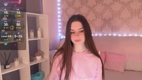 Mia online show from March 9, 2026, 3:54 am