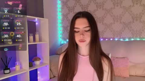Mia online show from May 19, 2026, 3:46 am