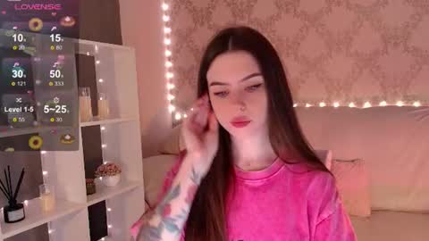 Snapshot of holymiax chatting on June 17, 2026, 1:41 am Mia online show from June 17, 2026, 1:41 am