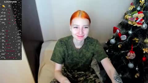 Snapshot of home_fox__ chatting on December 20, 2025, 2:18 am Maria online show from December 20, 2025, 2:18 am