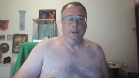 Snapshot of homquisgode11 chatting on July 18, 2026, 3:11 am homquisgode11 online show from July 18, 2026, 3:11 am