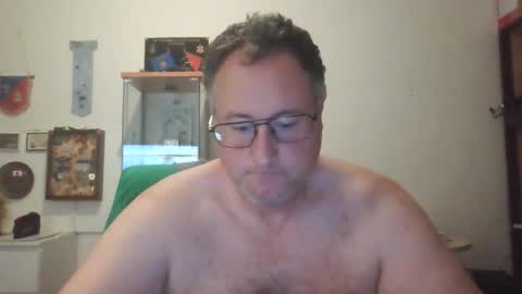 Snapshot of homquisgode11 chatting on August 10, 2026, 3:10 am homquisgode11 online show from August 10, 2026, 3:10 am