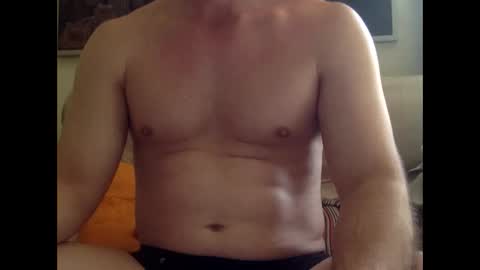 Snapshot of honey94_xx chatting on April 5, 2026, 3:20 pm honey94_xx online show from April 5, 2026, 3:20 pm