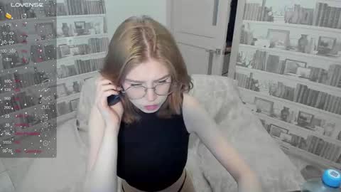 Lilith and Ellie  online show from January 15, 2026, 8:45 pm