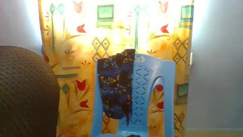 honey_beb online show from December 16, 2025, 9:14 am