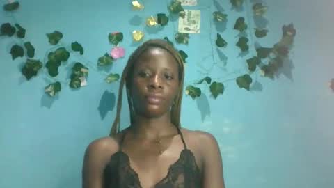 Queen online show from October 1, 2025, 7:09 pm