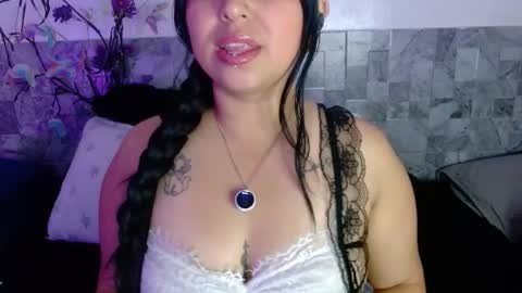 mimi online show from December 17, 2025, 11:16 am