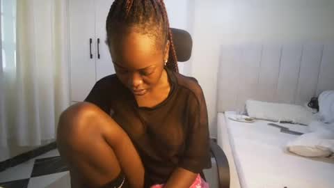 Snapshot of honey_drop1 chatting on April 24, 2026, 8:06 am honey drop online show from April 24, 2026, 8:06 am