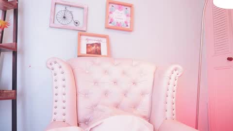 HONEY online show from April 13, 2026, 11:48 am