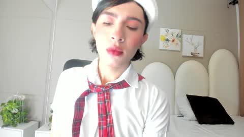 Snapshot of honey_hex_ chatting on May 13, 2026, 12:57 pm honey_hex_ online show from May 13, 2026, 12:57 pm