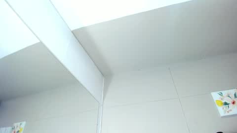 Snapshot of honey_hex_ chatting on May 16, 2026, 1:21 pm honey_hex_ online show from May 16, 2026, 1:21 pm