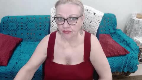 Honey Lady online show from April 26, 2026, 9:18 am