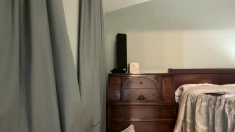 Snapshot of honey_man14 chatting on May 8, 2026, 3:17 pm honey_man14 online show from May 8, 2026, 3:17 pm