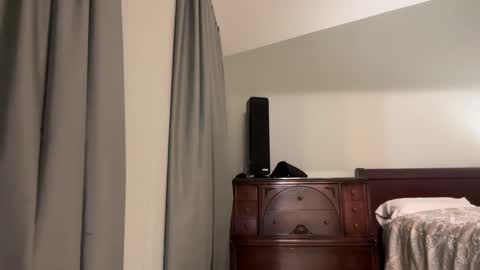 Snapshot of honey_man14 chatting on May 23, 2026, 12:42 pm honey_man14 online show from May 23, 2026, 12:42 pm
