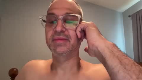 honey_man14 online show from June 10, 2026, 3:33 pm