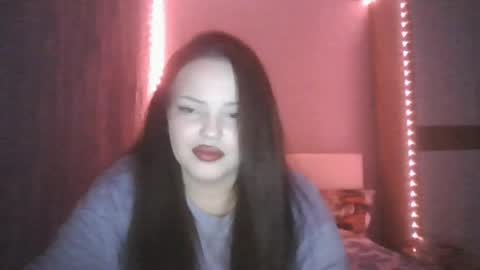 honey_miracle online show from May 15, 2026, 5:53 pm