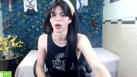 Snapshot of honey_moon07 chatting on July 17, 2026, 6:57 pm M O O N S H I N E online show from July 17, 2026, 6:57 pm