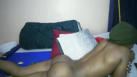 honey_nubia0 online show from February 19, 2026, 3:41 pm