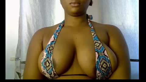 honey_plumx1 online show from December 4, 2025, 10:02 am