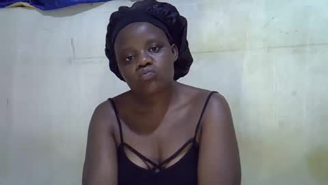 honey_sunshiny online show from April 25, 2026, 5:32 am