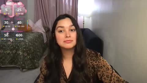 Snapshot of honey_tia chatting on October 26, 2025, 2:39 am Tia online show from October 26, 2025, 2:39 am