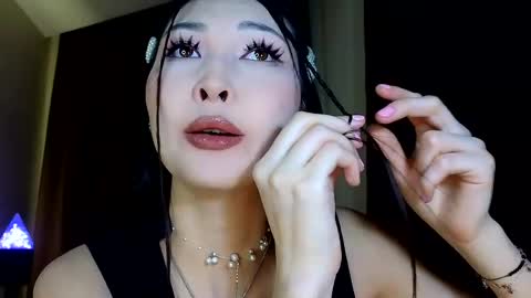 yani  online show from April 4, 2026, 9:23 pm