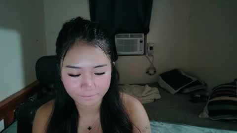 HoneyAfterDark  online show from May 30, 2026, 10:34 am