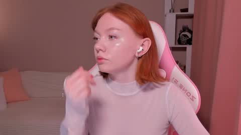 honeyautumn online show from February 21, 2025, 12:38 am