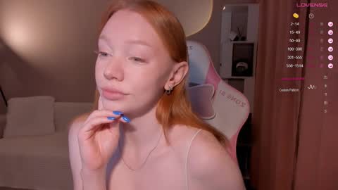 honeyautumn online show from November 24, 2025, 9:25 pm