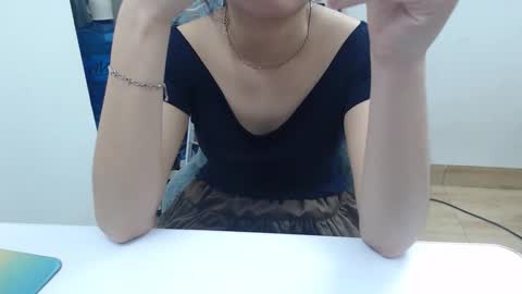 honeybaby2k online show from November 25, 2025, 2:44 am