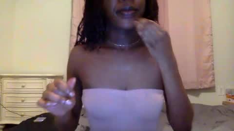 honeybundaniels online show from February 25, 2025, 6:36 am