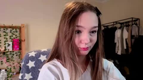 Snapshot of honeycomfya chatting on April 14, 2026, 2:34 pm Masha online show from April 14, 2026, 2:34 pm