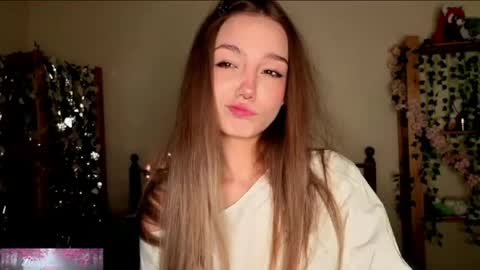 Snapshot of honeycomfya chatting on May 23, 2026, 1:37 pm Masha online show from May 23, 2026, 1:37 pm