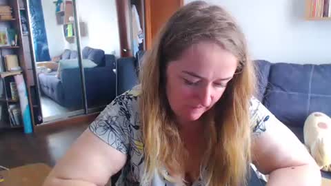 HoneydewMolly online show from May 31, 2026, 8:54 am