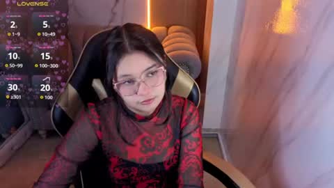 honeydoll_tf online show from June 23, 2026, 1:09 pm
