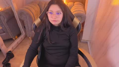 honeydoll_tf online show from July 10, 2026, 1:36 pm